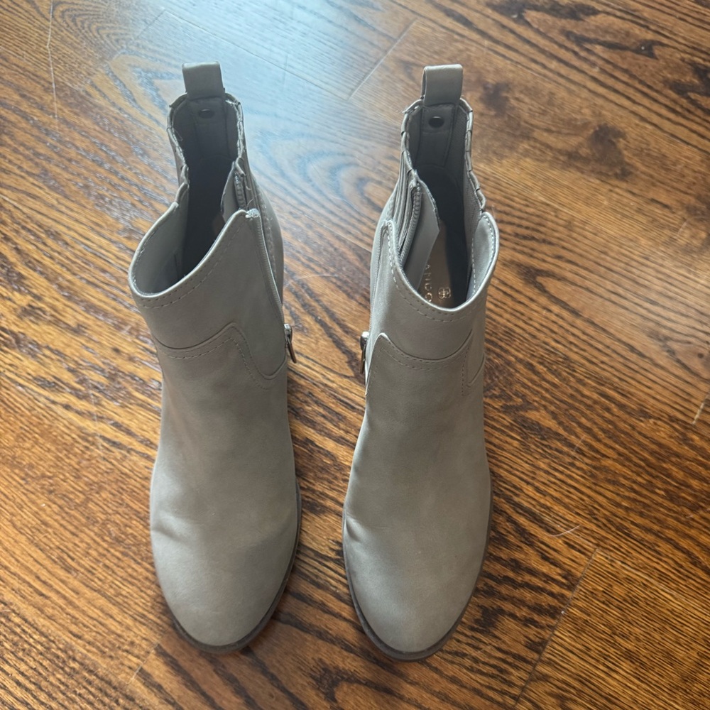 Women's Taupe Ankle Boots worn once size 6.5